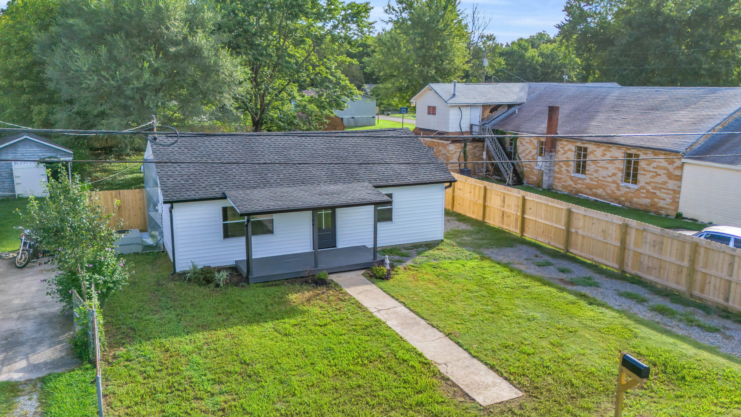 676 West Rhea Avenue Spring City, TN 37381 - Photo 23 of 28 676 w rhea ave-24