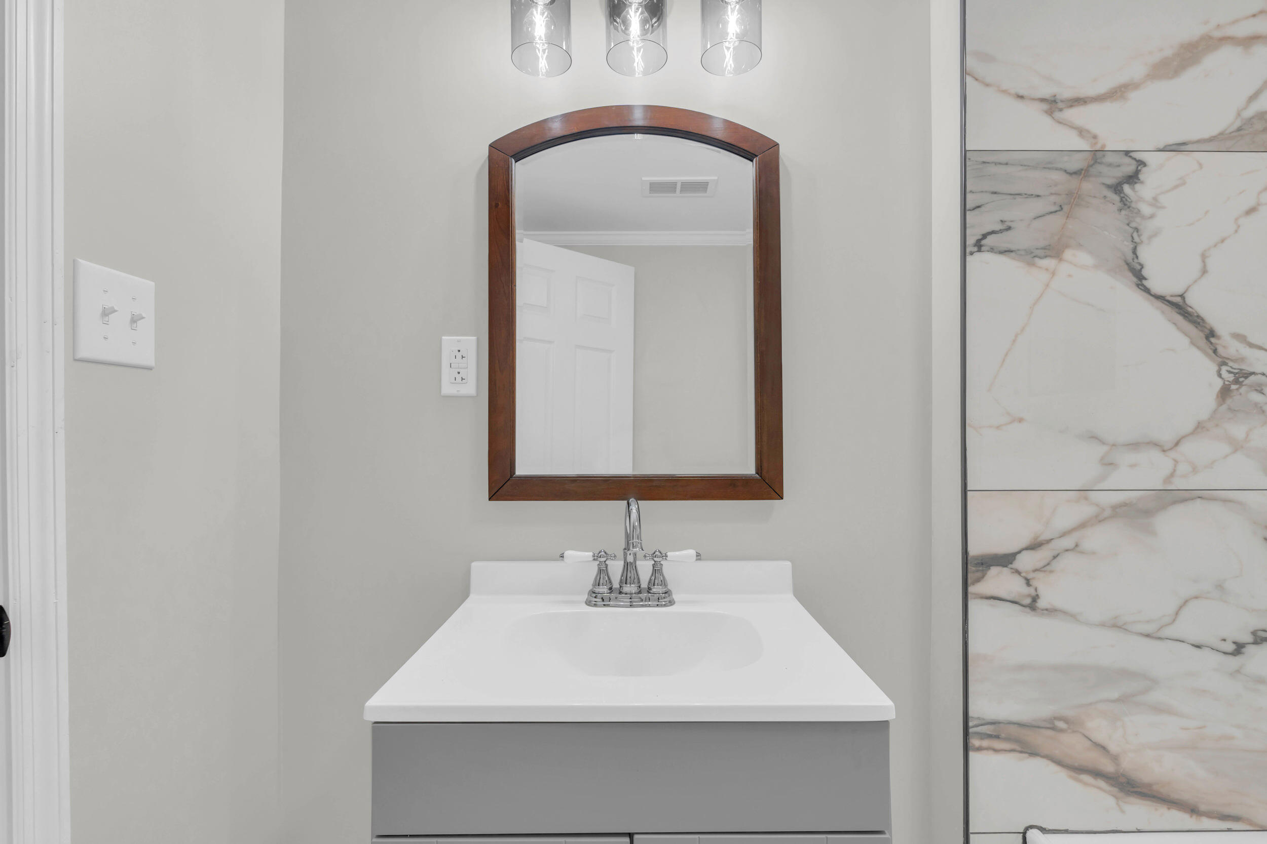 676 West Rhea Avenue Spring City, TN 37381 - Photo 5 of 28 676 w rhea ave-15