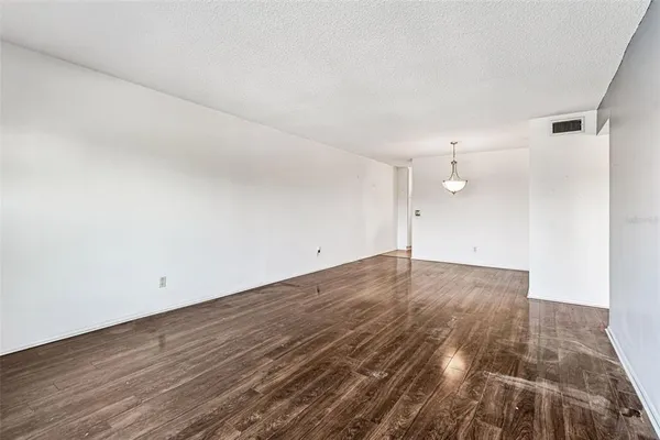 $1,495 | 2455 Finlandia Lane, Unit 67, Clearwater, FL 33763