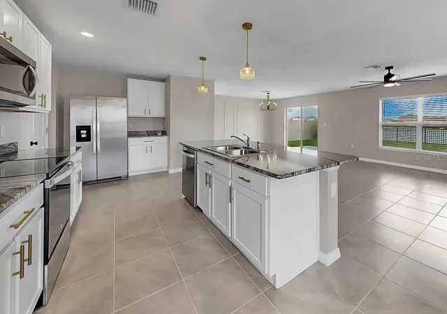 $389,000 | 10104 Charlotte Dr., Parrish, FL 34219