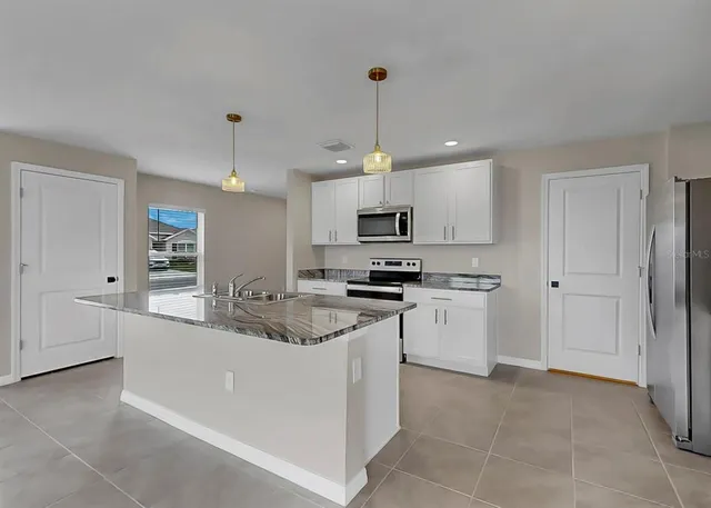 $389,000 | 10104 Charlotte Dr., Parrish, FL 34219