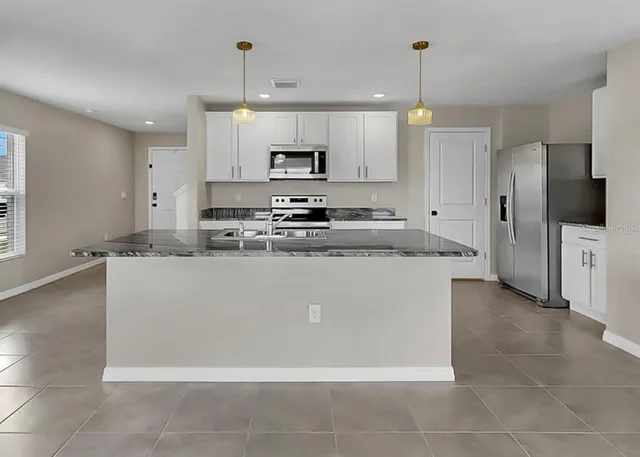 $389,000 | 10104 Charlotte Dr., Parrish, FL 34219