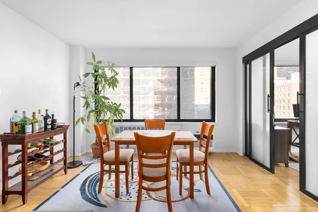 $780,000 | 200 East 36th Street, Unit 9D | Murray Hill