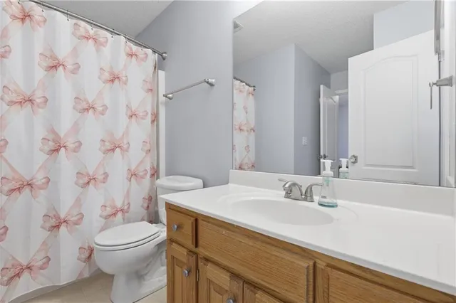 $389,900 | 1829 White Tail Lane, Liberty, MO 64068