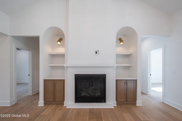 $689,900 | 32 Mammoth Spring Road, Wynantskill, NY 12198