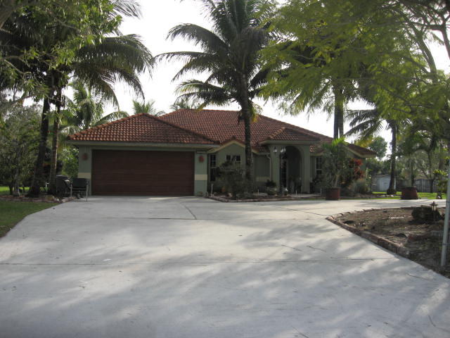8896 Rodeo Drive Lake Worth, FL 33467 - Photo 3 of 29 8896 RODEO 026