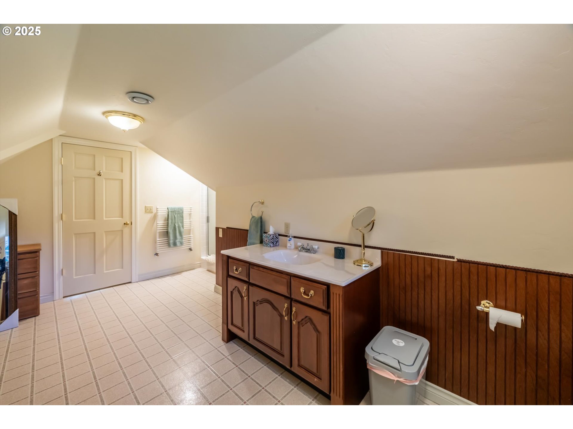 54983 Morrison Road Bandon, OR 97411 - Photo 8 of 29 a view of kitchen with cabinets
