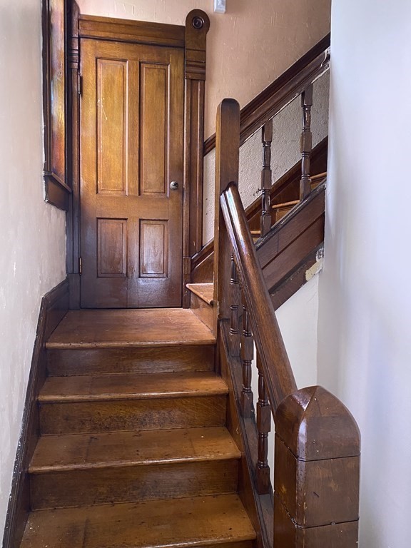 49 Euclid Avenue Springfield, MA 01108 - Photo 3 of 10