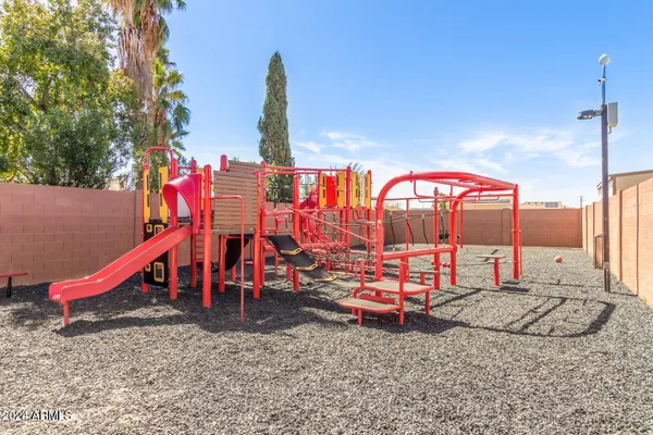 $114,750 | 2131 East Union Hills Drive, Unit M1, Phoenix, AZ 85024