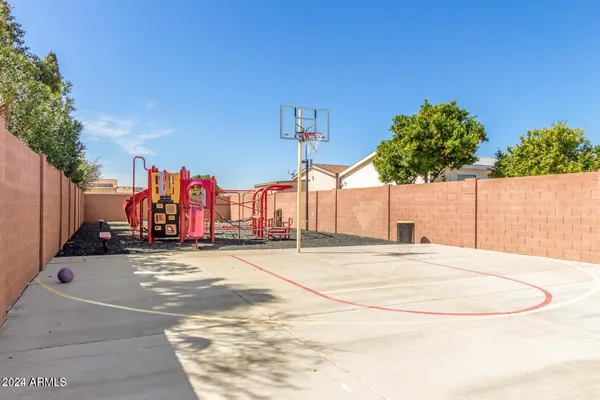 $114,750 | 2131 East Union Hills Drive, Unit M1, Phoenix, AZ 85024