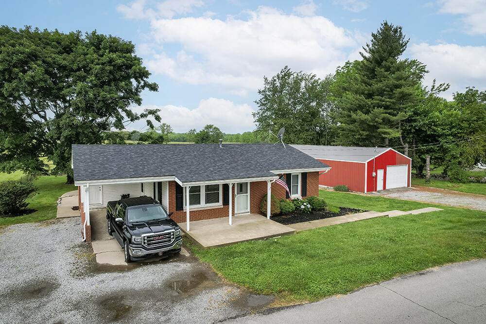 935 Waterworks Road Danville, KY 40422 - Photo 3 of 30 2