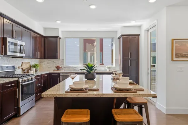 $1,098,888 | 1690 Delano Street, Unit 22, Milpitas, CA 95035