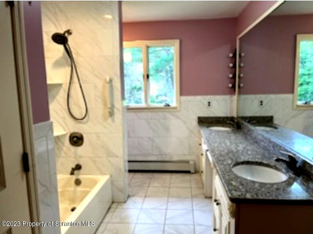 230 Ridge Street Moscow, PA 18444 - Photo 32 of 64 Gallery Image 32