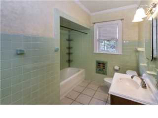 143 Silverwood Street Mobile, AL 36607 - Photo 11 of 19