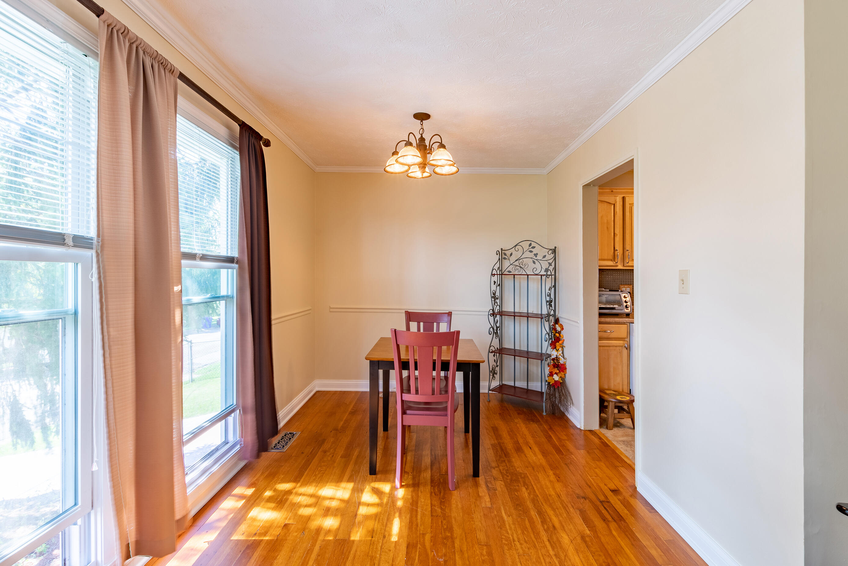 116 Aspen Lane Oak Ridge, TN 37830 - Photo 11 of 28 Dining Room