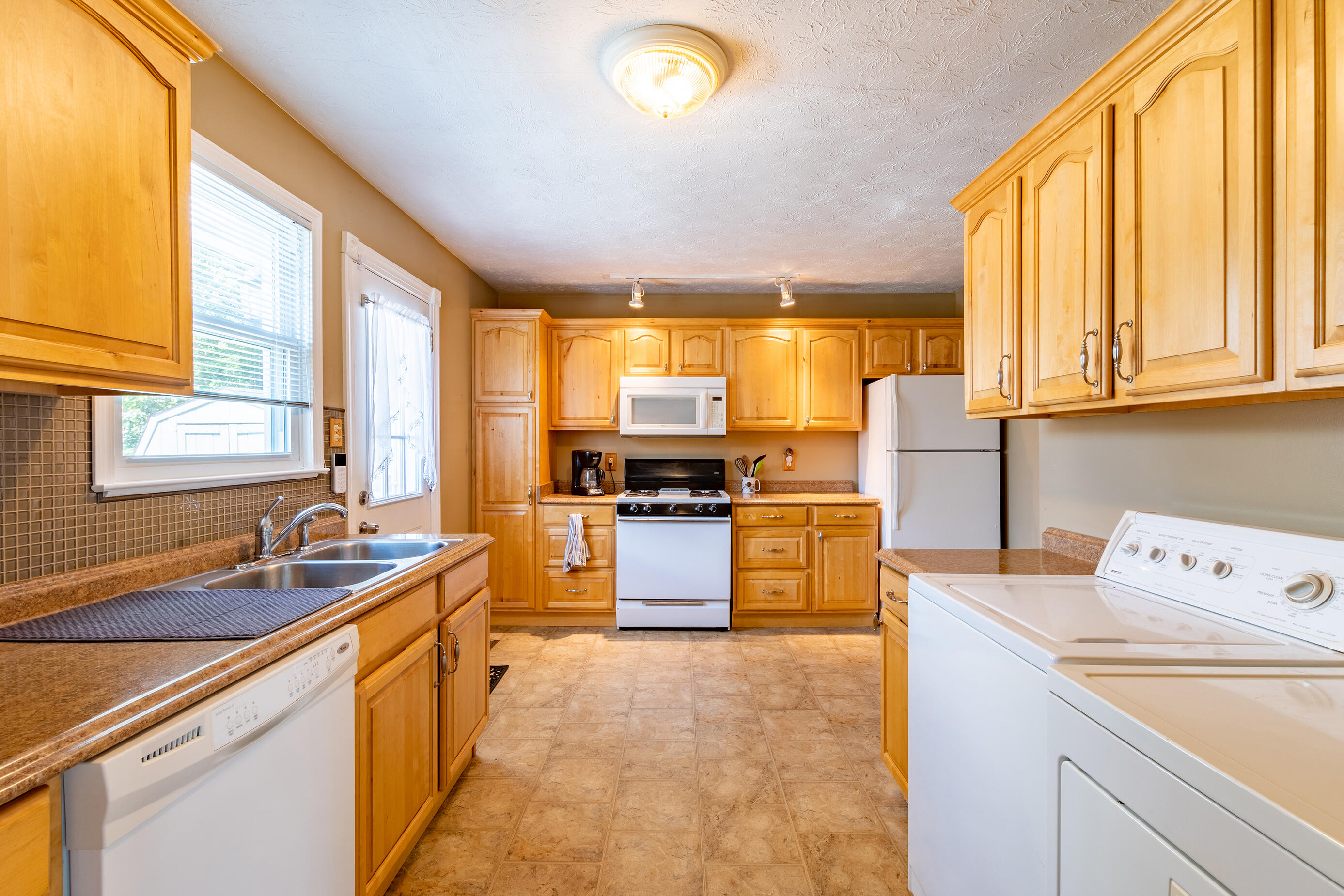 116 Aspen Lane Oak Ridge, TN 37830 - Photo 13 of 28 Kitchen