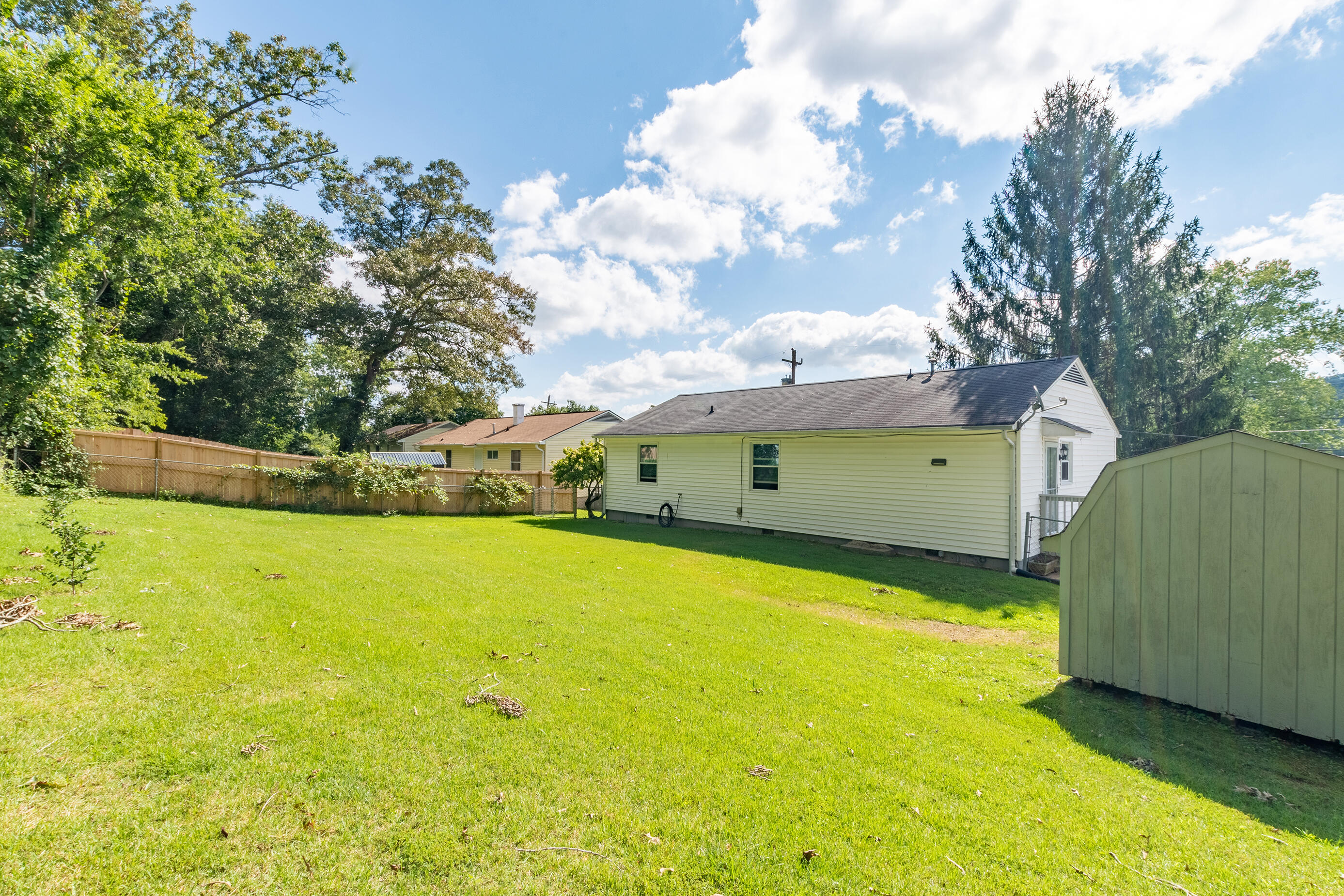 116 Aspen Lane Oak Ridge, TN 37830 - Photo 27 of 28 Back Yard