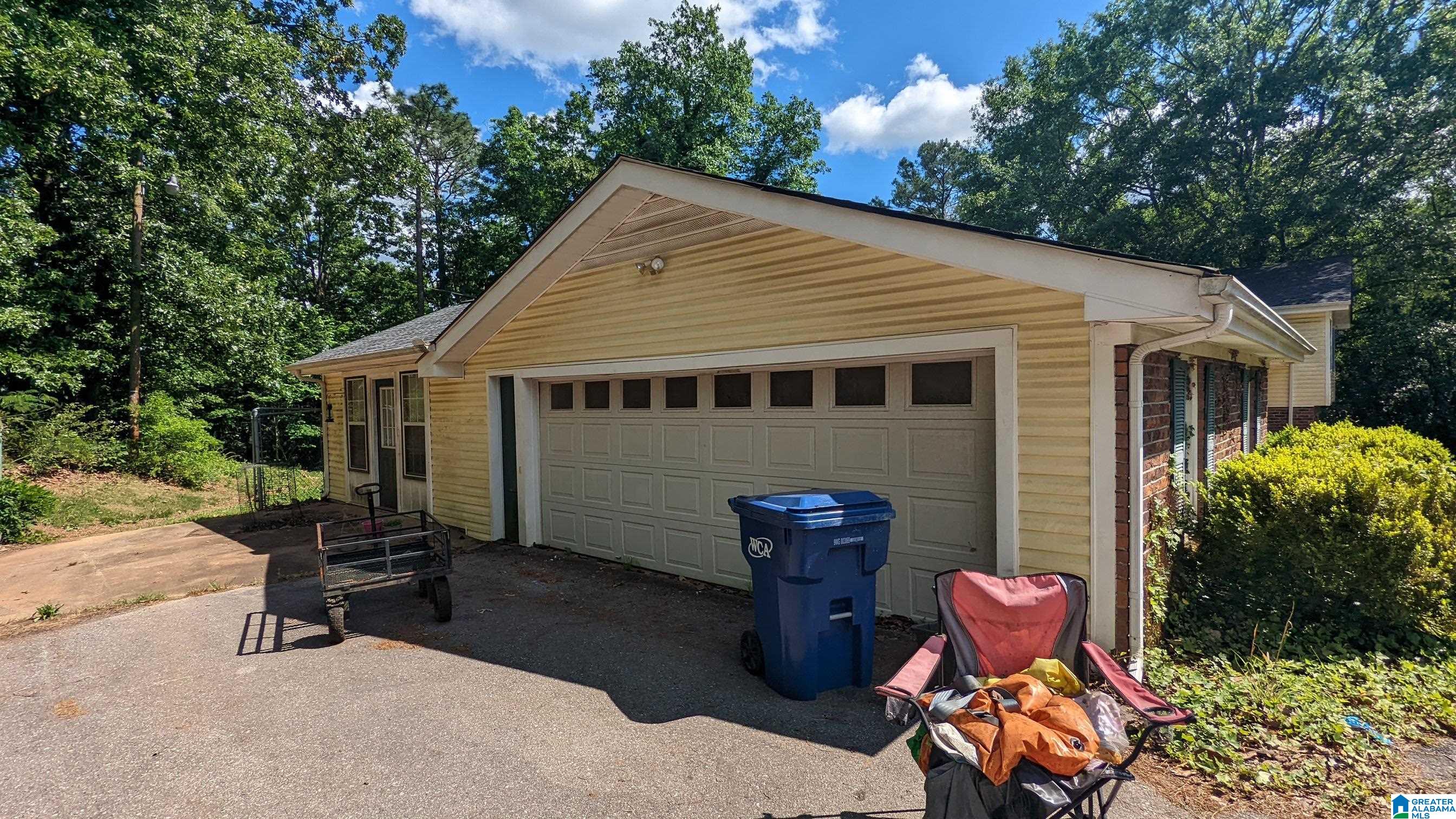 88 Lawson Heights Talladega, AL 35160 - Photo 3 of 32