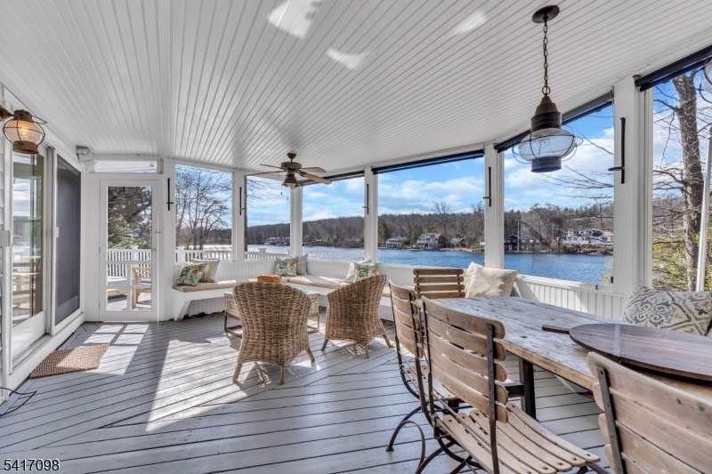140 Lake End Road Newfoundland, NJ 07435 - Photo 6 of 48
