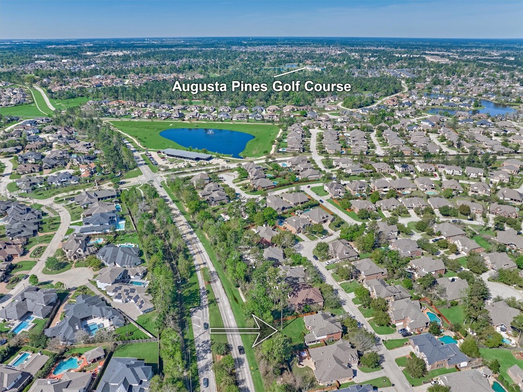 6615 Pelham Chase Drive Spring, TX 77389 - Photo 3 of 49 This home is in close proximity to Augusta Pines Golf Course.