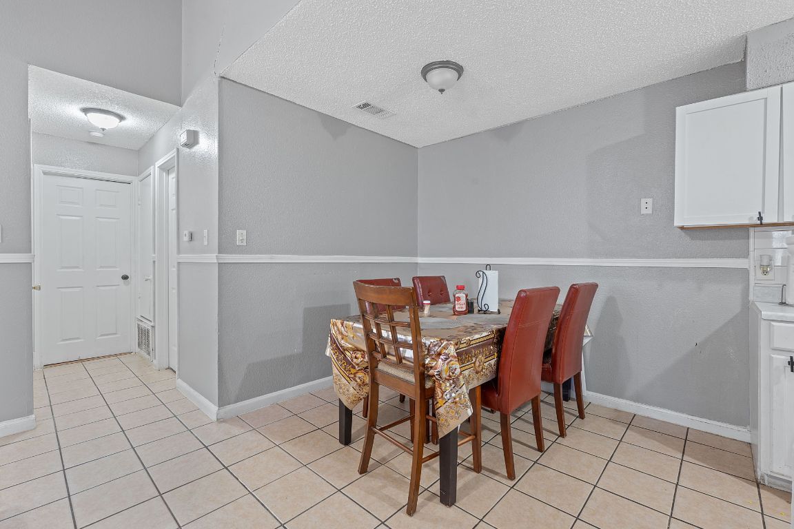 1105 Quail Valley Drive Georgetown, TX 78626 - Photo 25 of 38