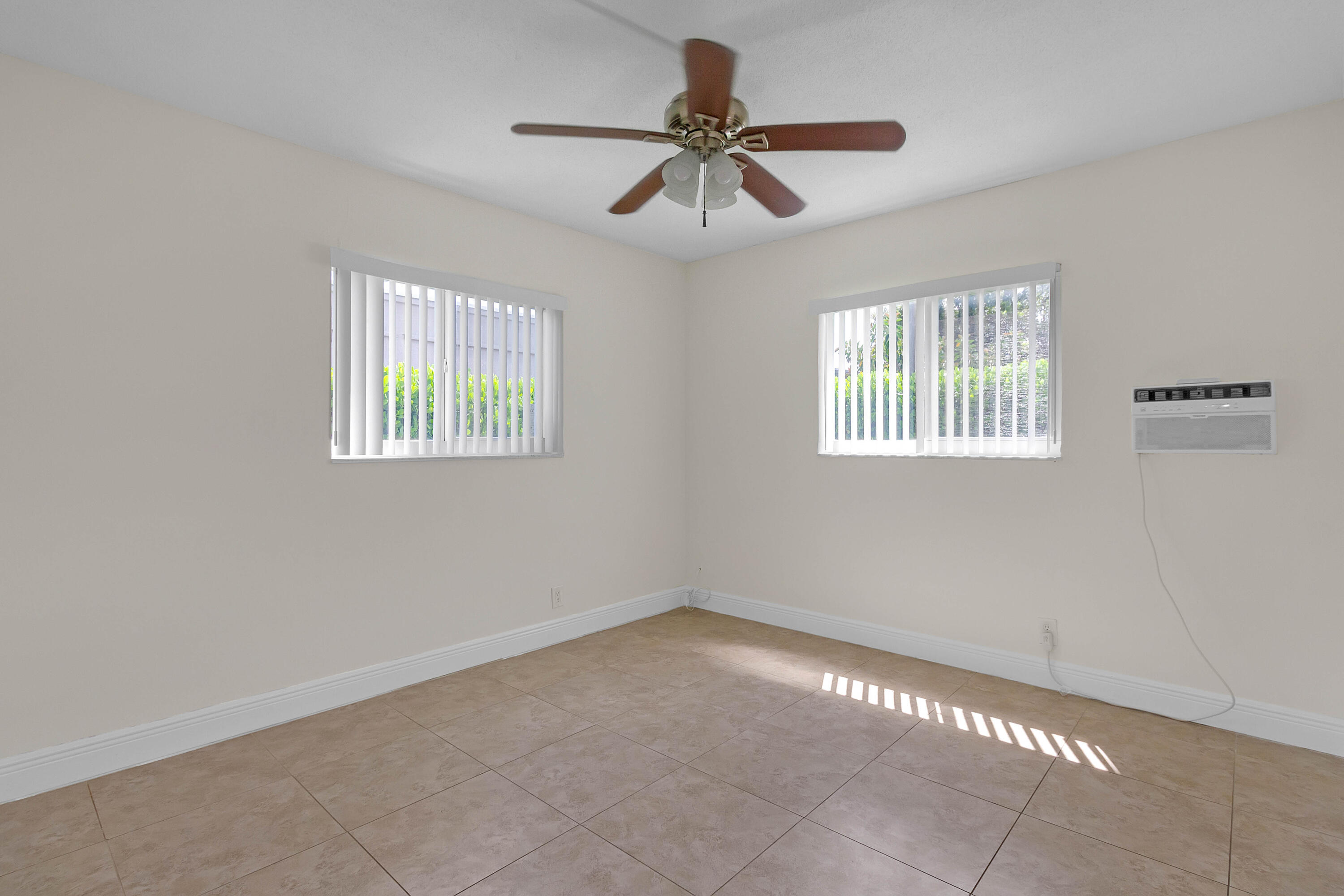560 Northeast 46th Street Boca Raton, FL 33431 - Photo 11 of 19 560NE46THSTUNIT1-26