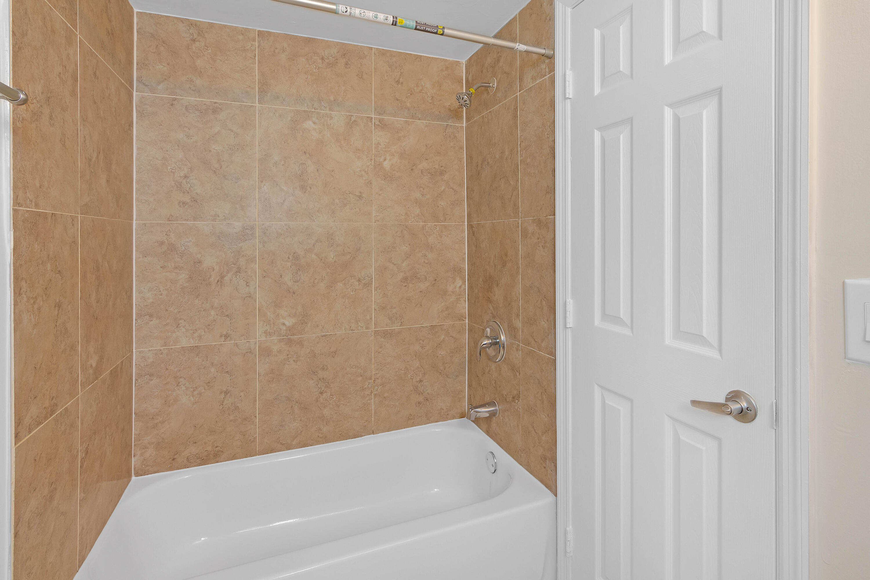 560 Northeast 46th Street Boca Raton, FL 33431 - Photo 17 of 19 560NE46THSTUNIT1-32