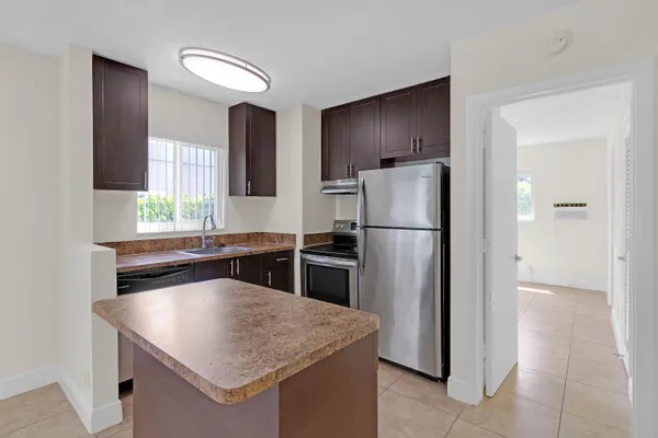 $1,750 | 560 Northeast 46th Street, Boca Raton, FL 33431