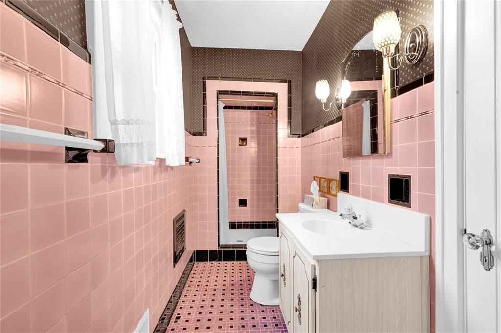 228 Oakville Road Beaver Falls, PA 15010 - Photo 25 of 37 Gallery Image 25