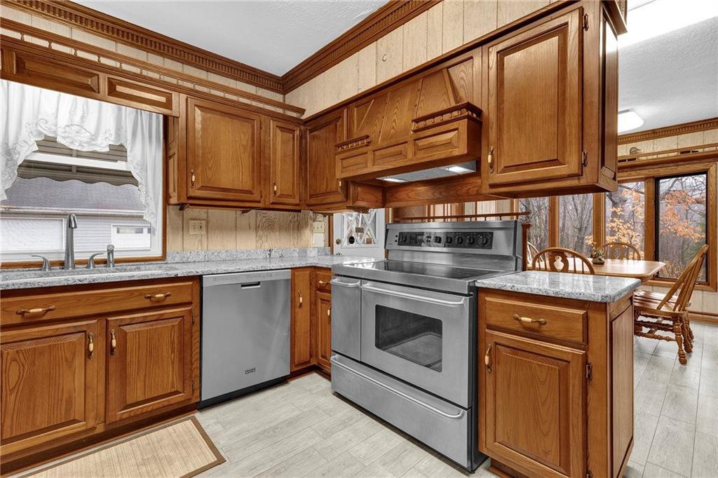 228 Oakville Road Beaver Falls, PA 15010 - Photo 10 of 37 Gallery Image 10