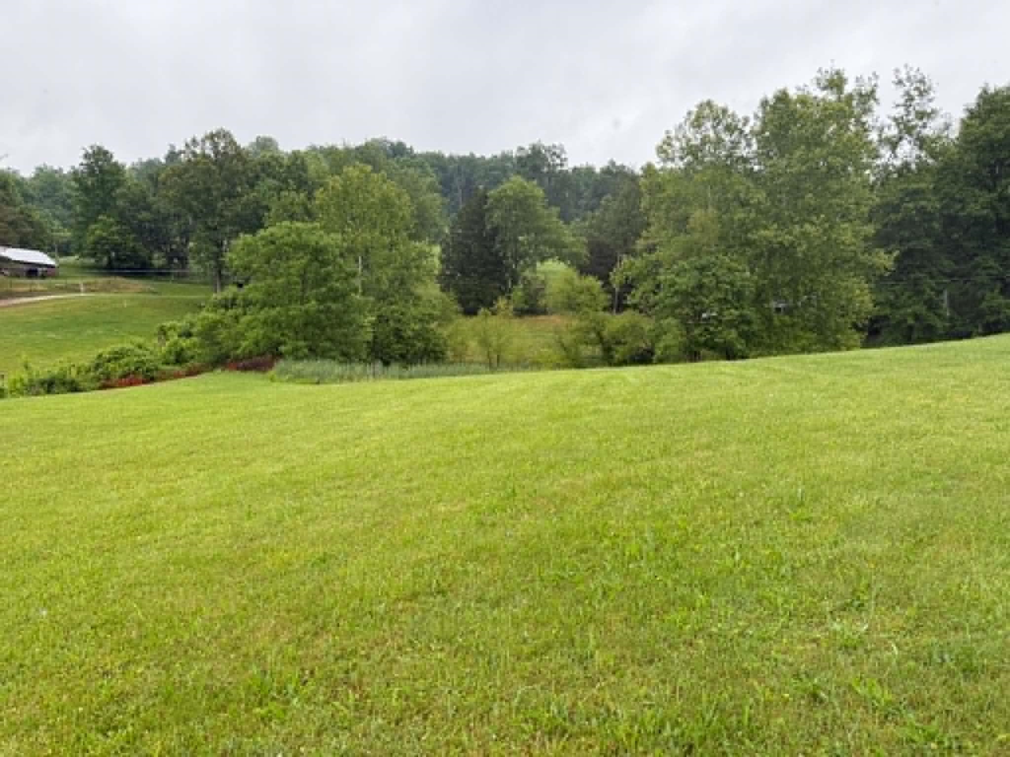 12110 Midland Trail Road Ashland, KY 41102 - Photo 11 of 14