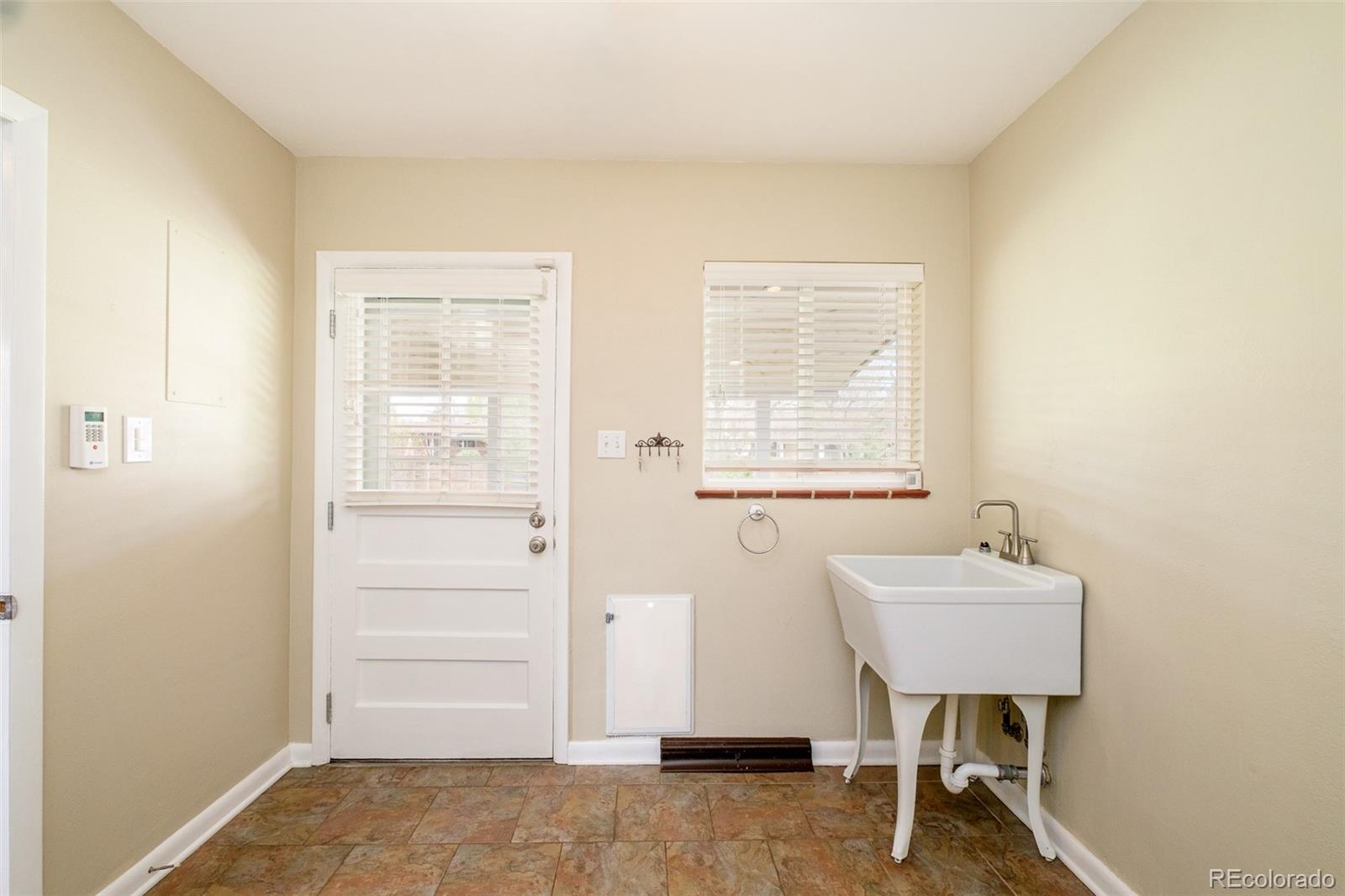 2432 South Kearney Street Denver, CO 80222 - Photo 16 of 37