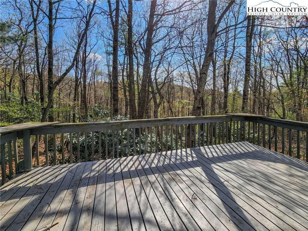 1086 Old Hampton Road Boone, NC 28607 - Photo 6 of 19 Gallery Image 6