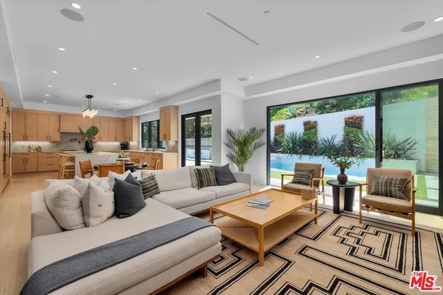 $25,000 | 1319 Marinette Road, Pacific Palisades, CA 90272