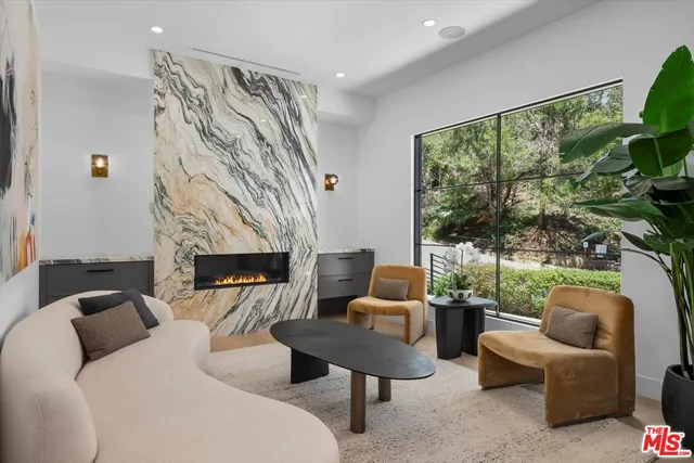 $25,000 | 1319 Marinette Road, Pacific Palisades, CA 90272