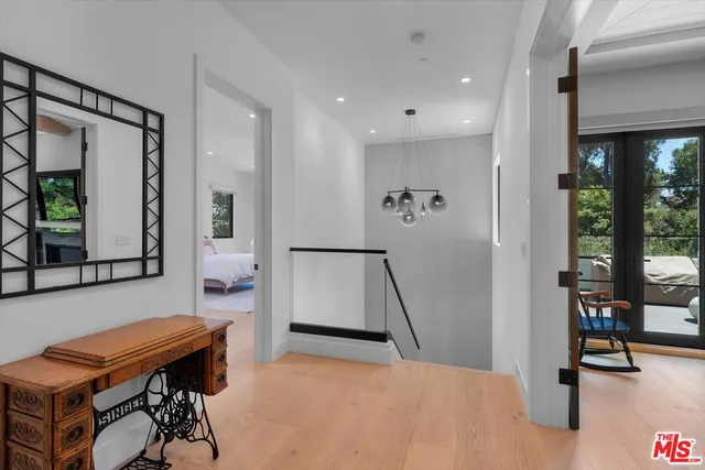 $25,000 | 1319 Marinette Road, Pacific Palisades, CA 90272