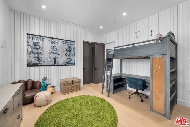 $25,000 | 1319 Marinette Road, Pacific Palisades, CA 90272