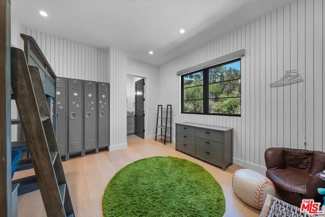 $25,000 | 1319 Marinette Road, Pacific Palisades, CA 90272