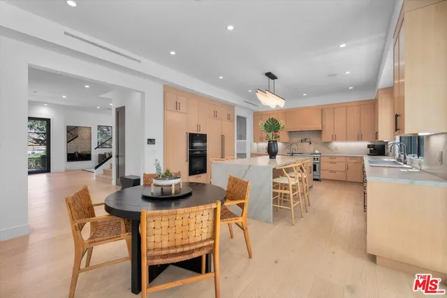 $25,000 | 1319 Marinette Road, Pacific Palisades, CA 90272