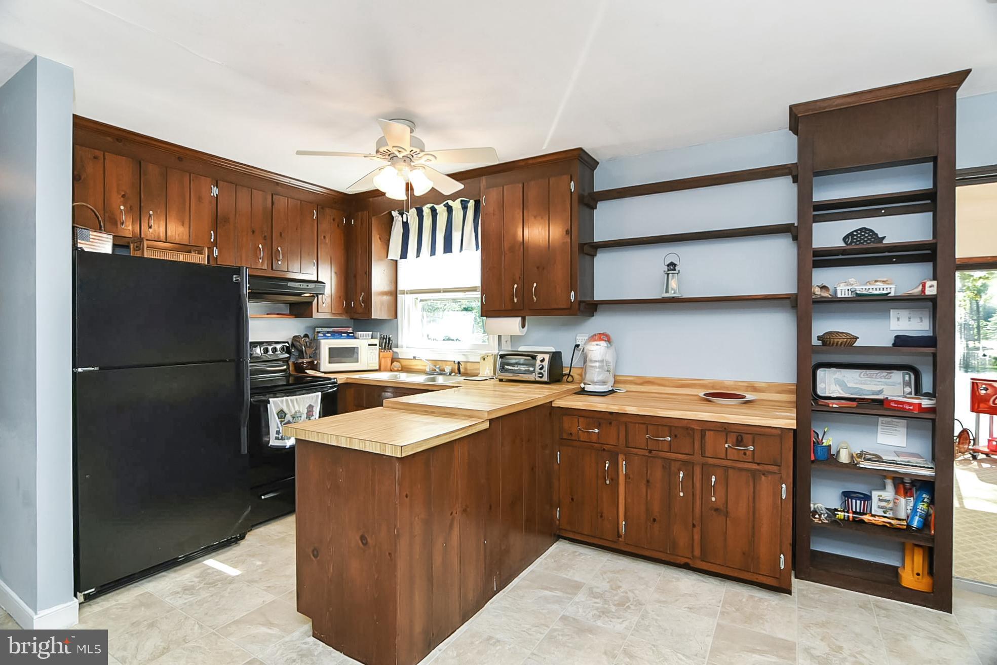 1096 South Glebe Road Montross, VA 22520 - Photo 14 of 35 Kitchen