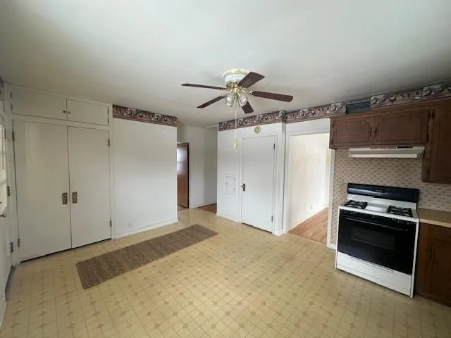 $209,900 | 515 South Division Avenue, Spring Grove, MN 55974