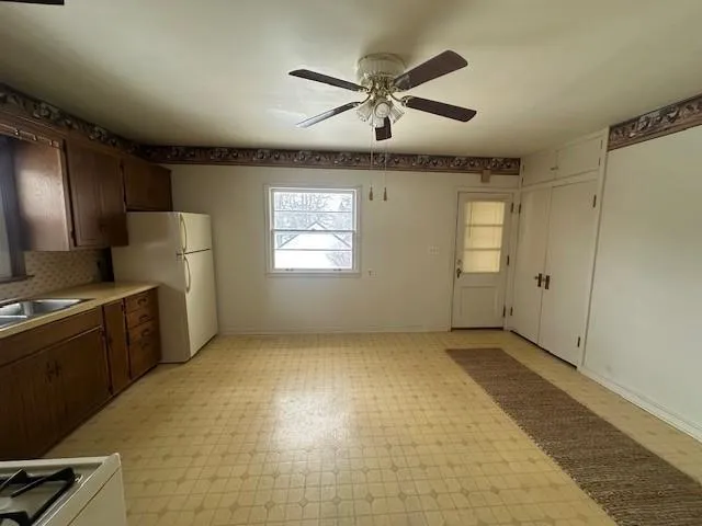 $209,900 | 515 South Division Avenue, Spring Grove, MN 55974