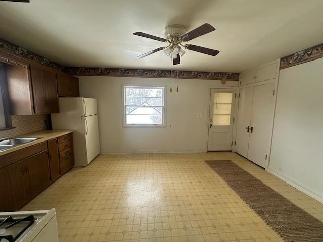 515 South Division Avenue Spring Grove, MN 55974 - Photo 20 of 58