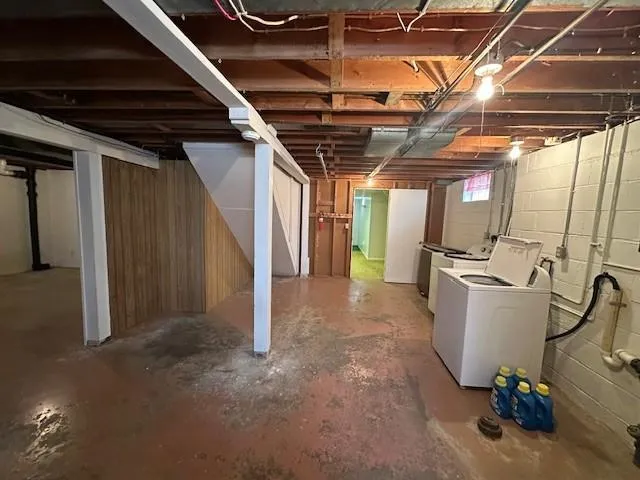 $209,900 | 515 South Division Avenue, Spring Grove, MN 55974