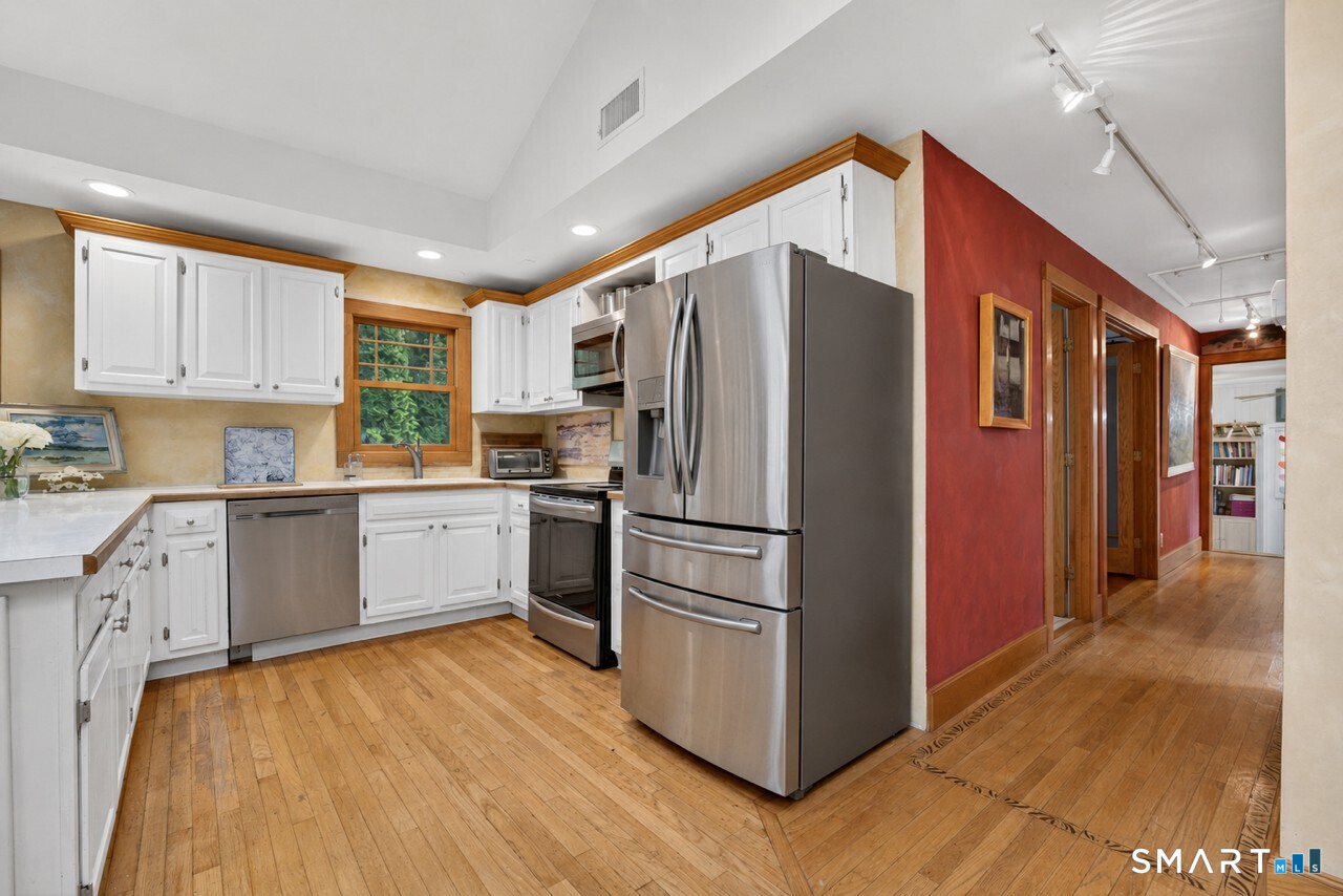 308 Old Colchester Road, Unit 6 Salem, CT 06420 - Photo 10 of 40