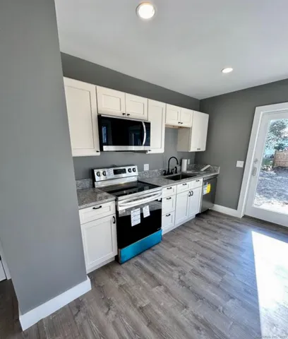 $625,000 | 49 Trumbull Avenue, Stonington, CT 06378