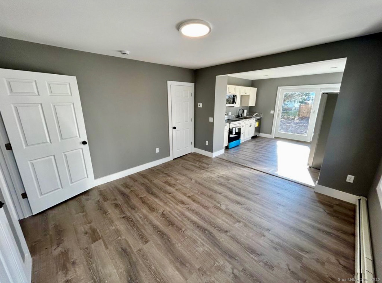 49 Trumbull Avenue Stonington, CT 06378 - Photo 14 of 14 a view of a living room