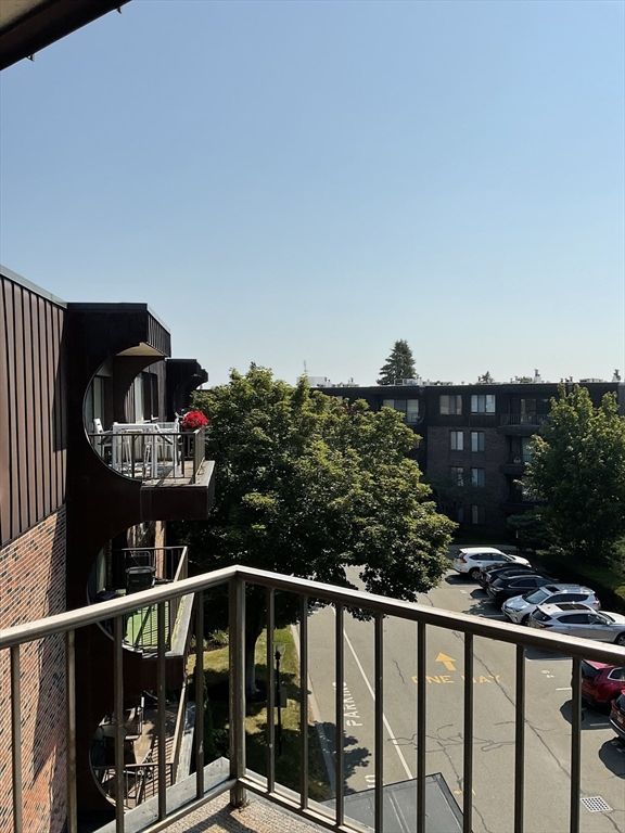 1006 Paradise Road, Unit PH Q Swampscott, MA 01907 - Photo 15 of 16 a view of a balcony