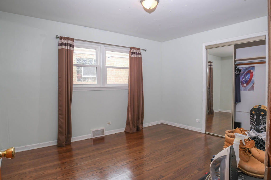 3912 West 84th Place Chicago, IL 60652 - Photo 11 of 26