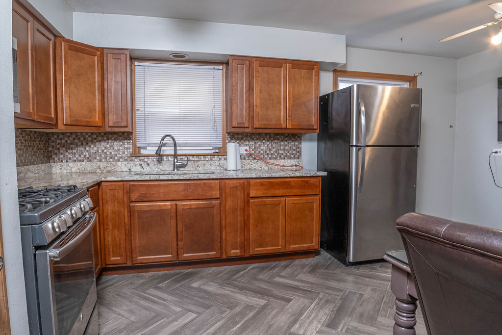 3912 West 84th Place Chicago, IL 60652 - Photo 14 of 26